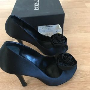 DOLCE GABBANA black shoes !!
